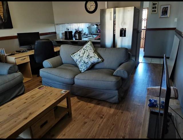 3 BEDROOM APARTMENT FOR SALE IN LANGENHOVENPARK